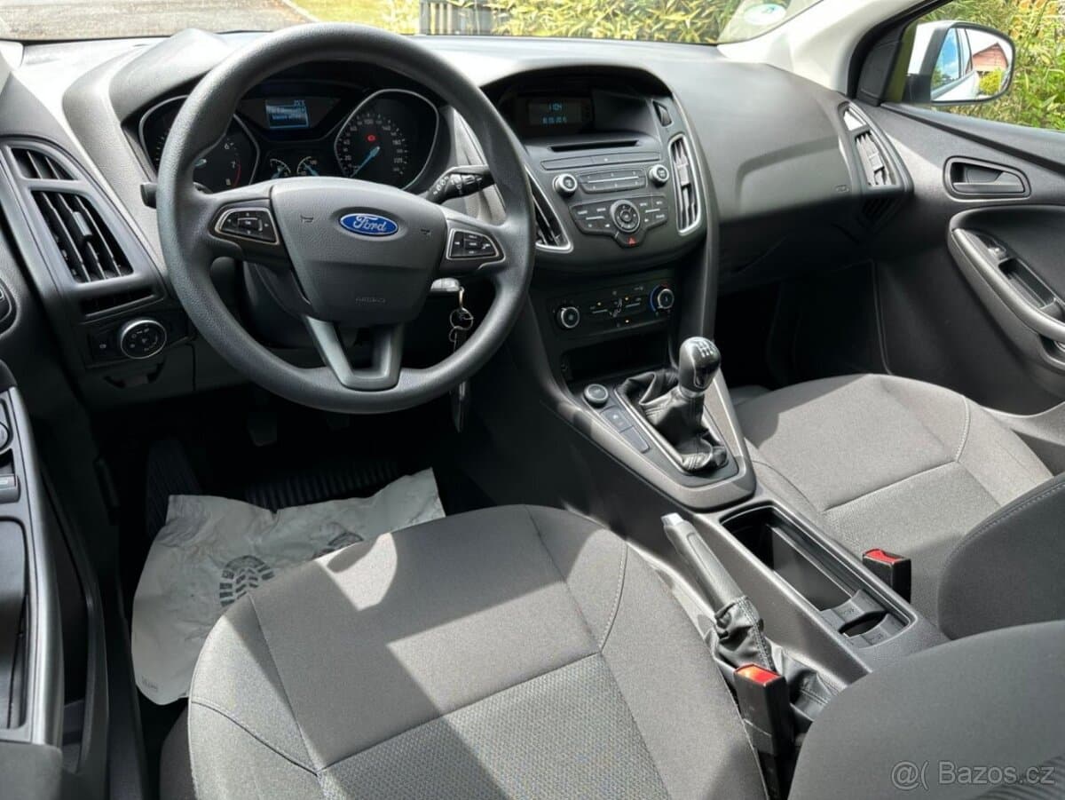2015 Ford FOCUS - 18