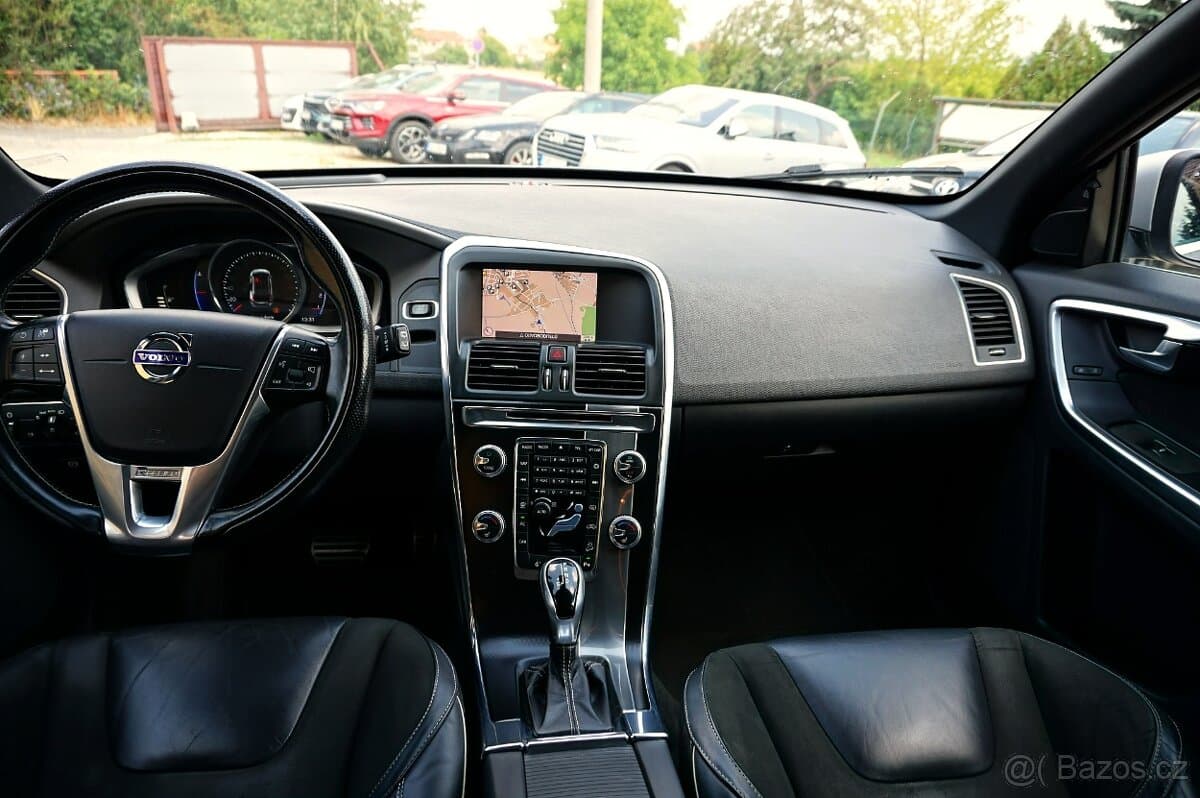 2017 Volvo XC60 - 18