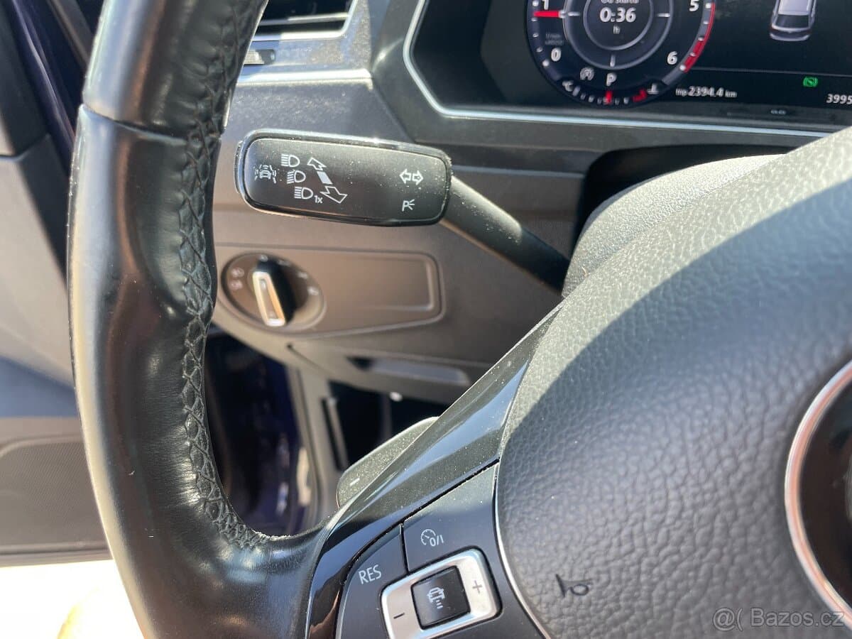 2016 Volkswagen TIGUAN - 18