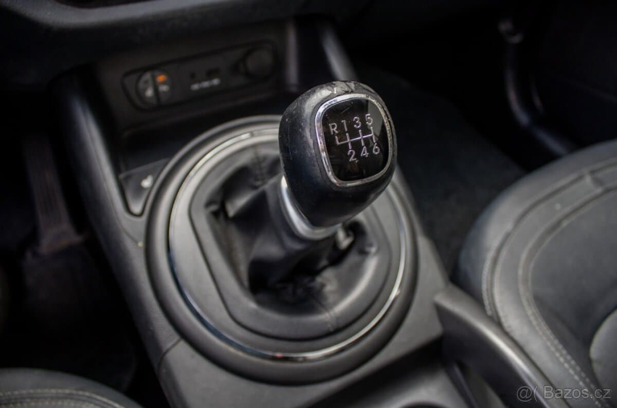 2012 Kia SPORTAGE - 18