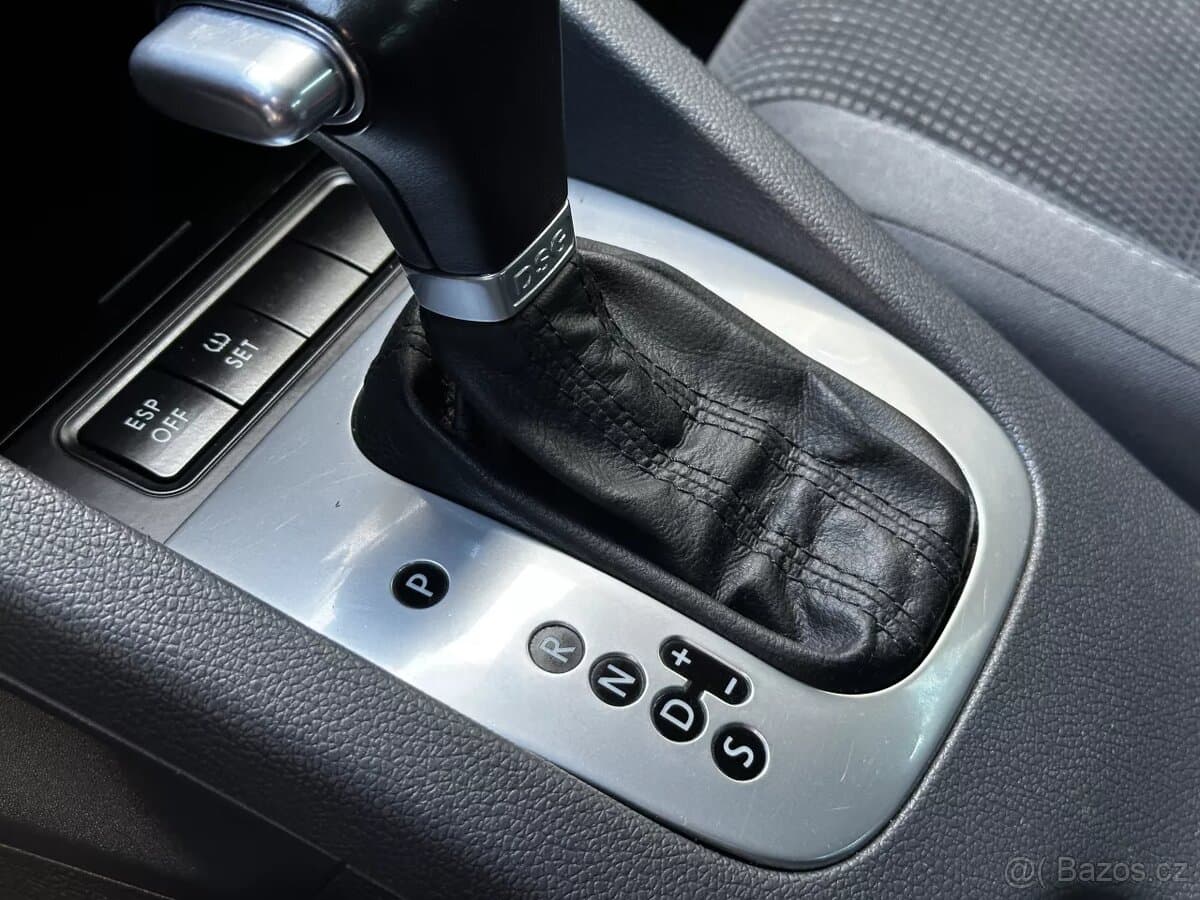 2008 Volkswagen GOLF - 18