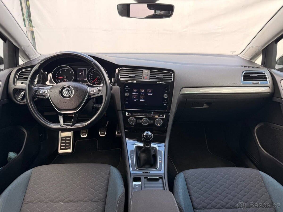 2020 Volkswagen GOLF - 18