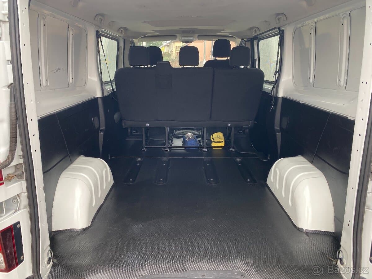2019 Renault TRAFIC - 18