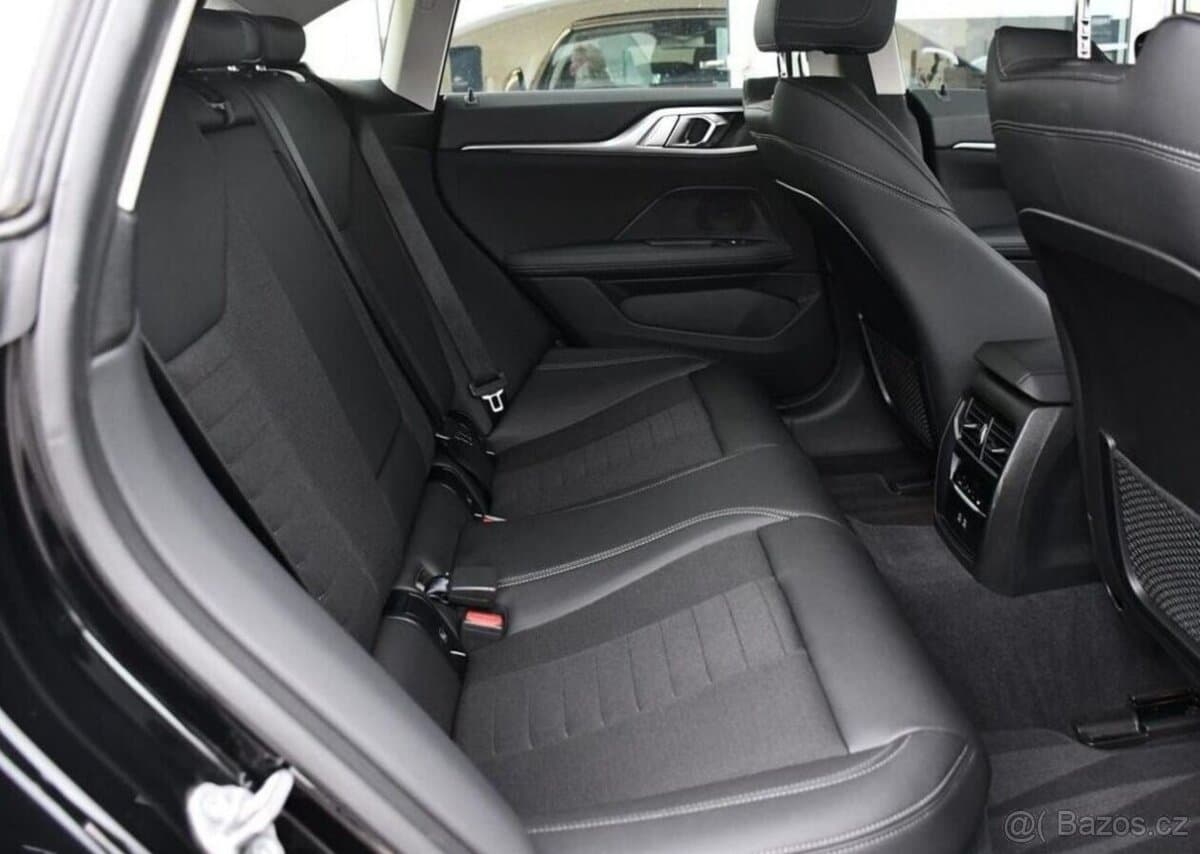 2023 BMW i4 - 18