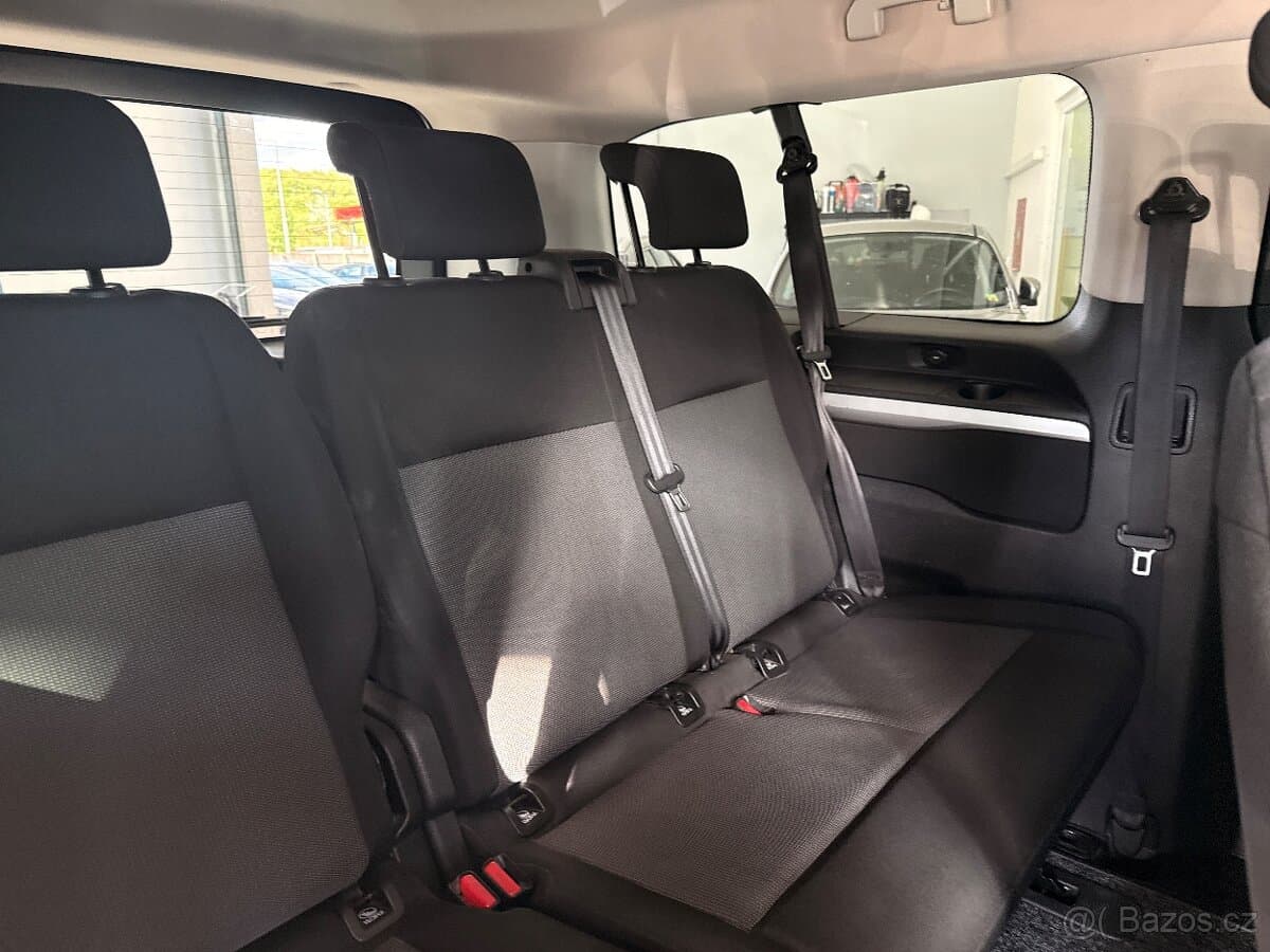 2017 Peugeot TRAVELLER - 18