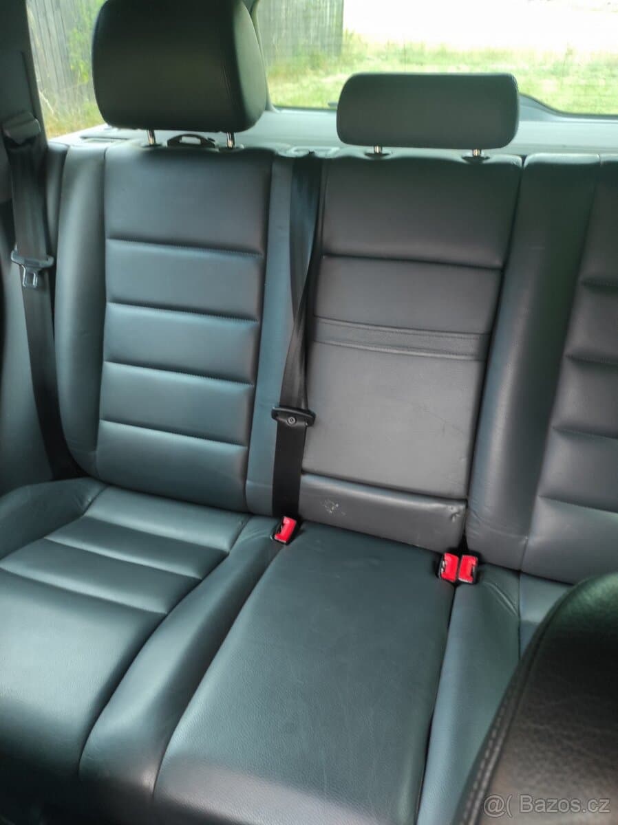2005 Volkswagen TOUAREG - 18