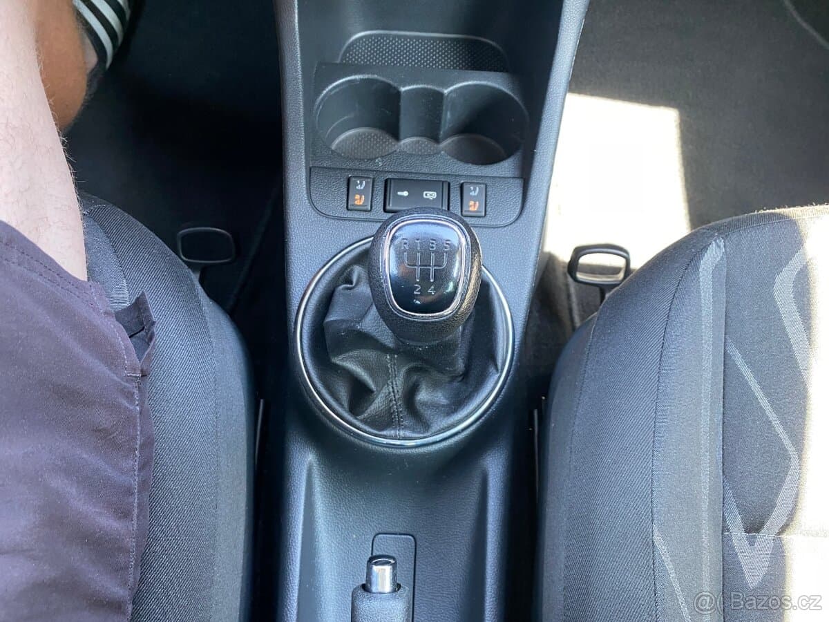 2013 Škoda FABIA - 18