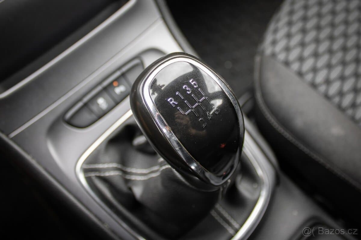 2018 Opel ASTRA - 18