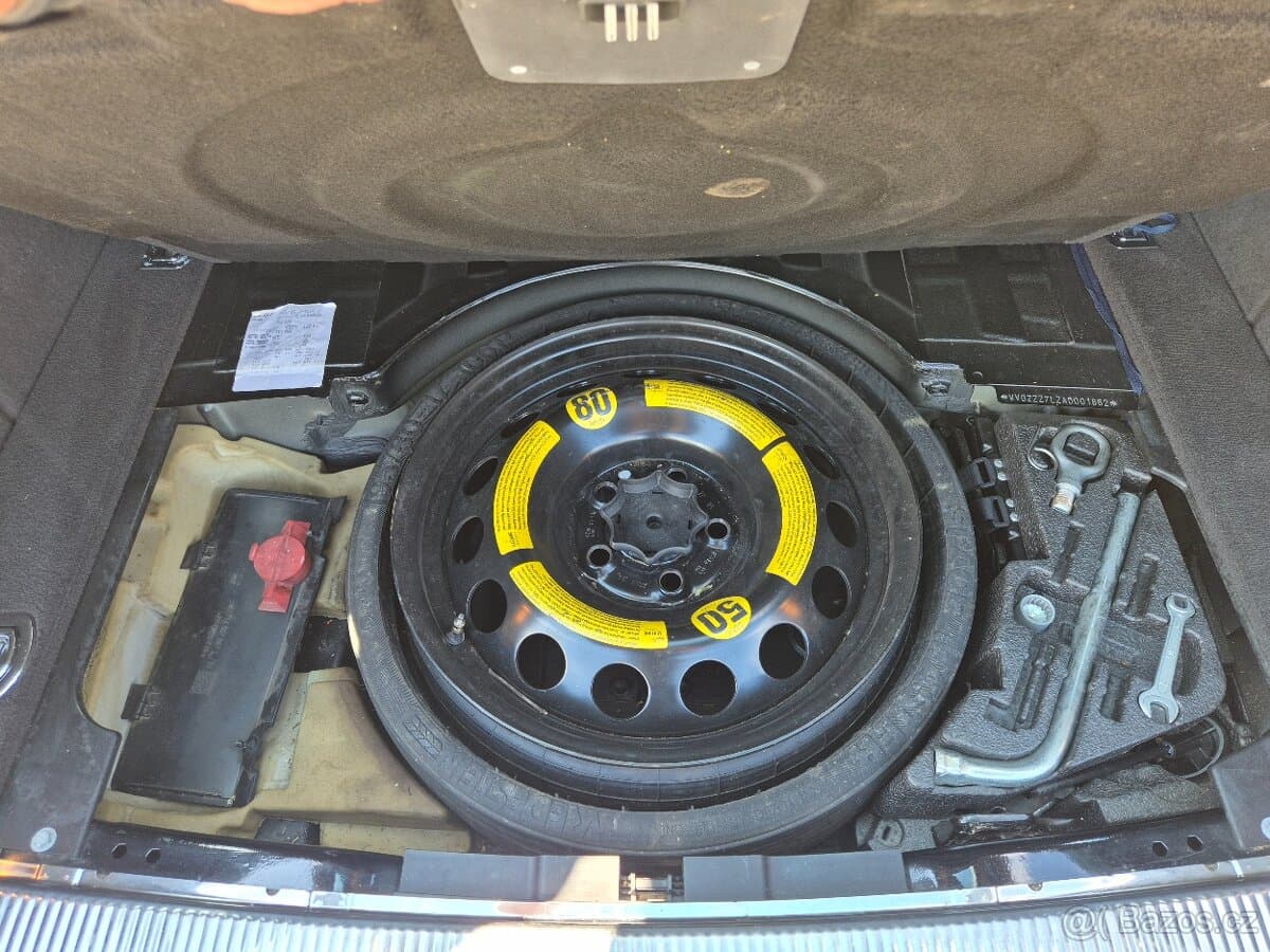 2009 Volkswagen TOUAREG - 18