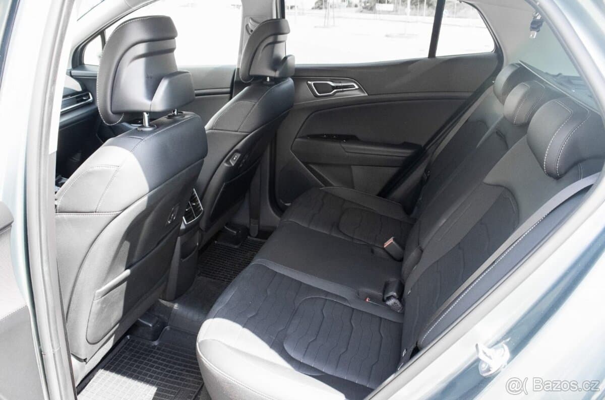 2026 Kia SPORTAGE - 18