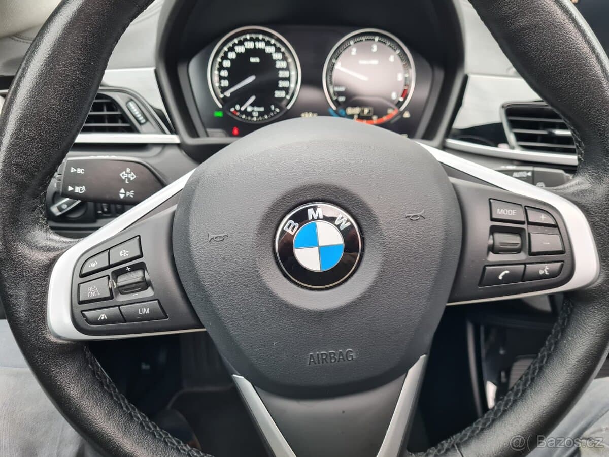 2020 BMW X1 - 18