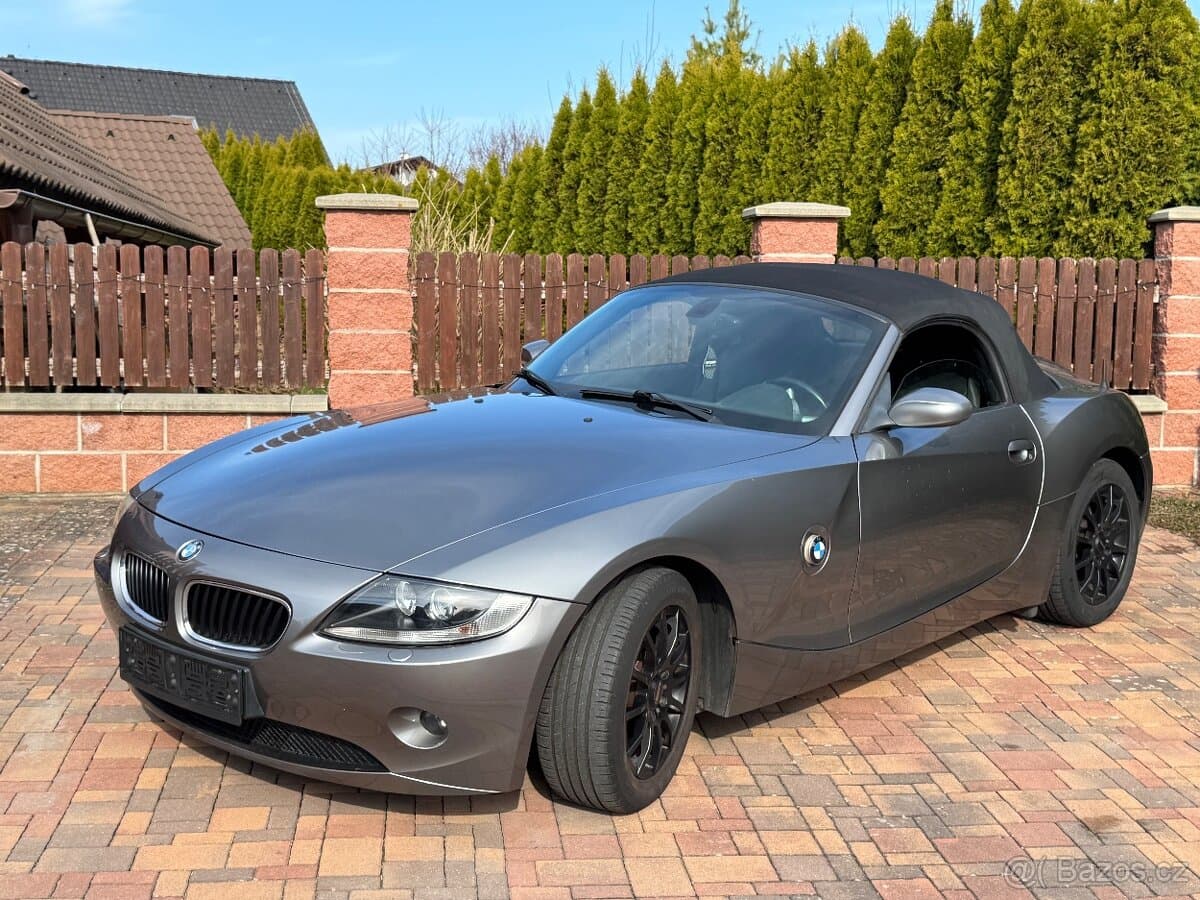 2005 BMW Z4 - 18
