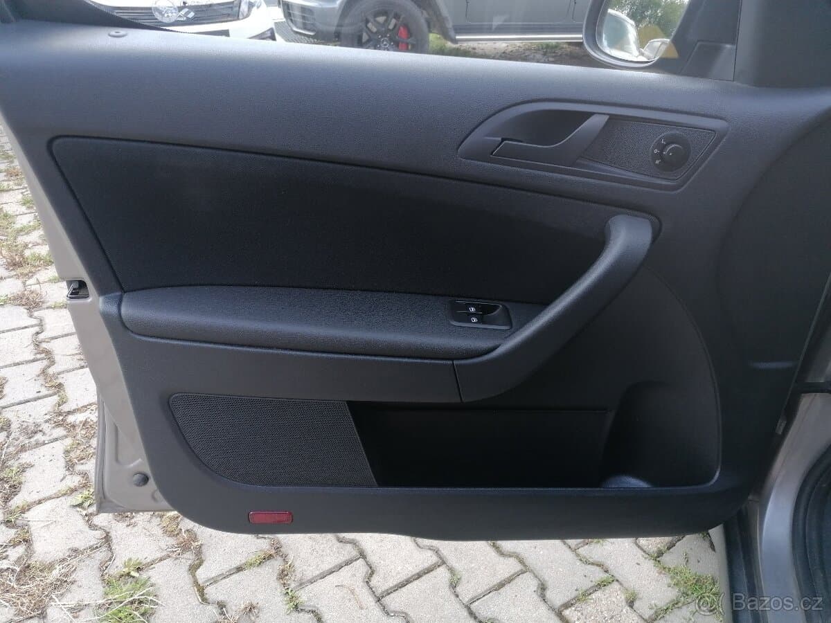 2010 Škoda YETI - 18