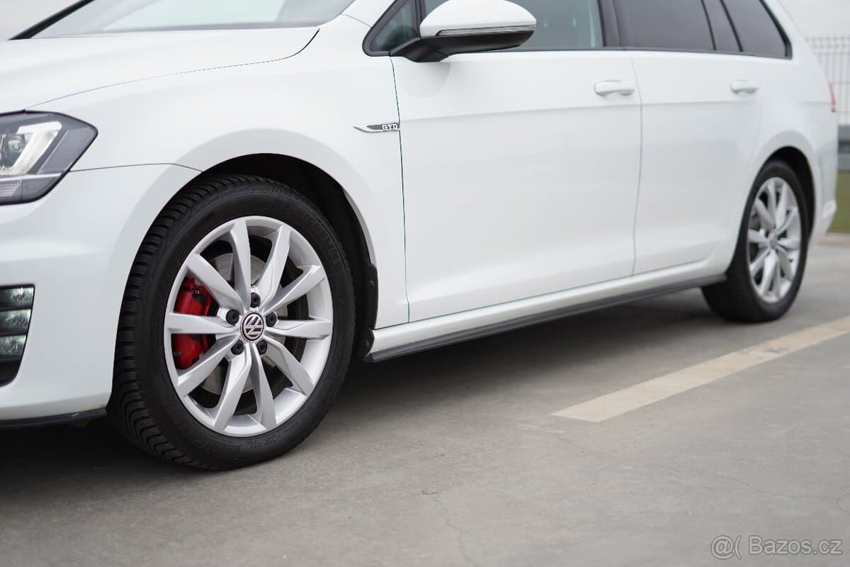 2016 Volkswagen GOLF - 18