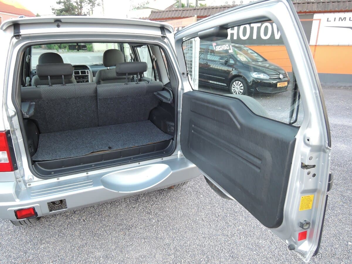 2006 Mitsubishi PAJERO - 18