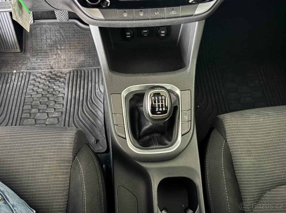 2021 Hyundai i30 - 18