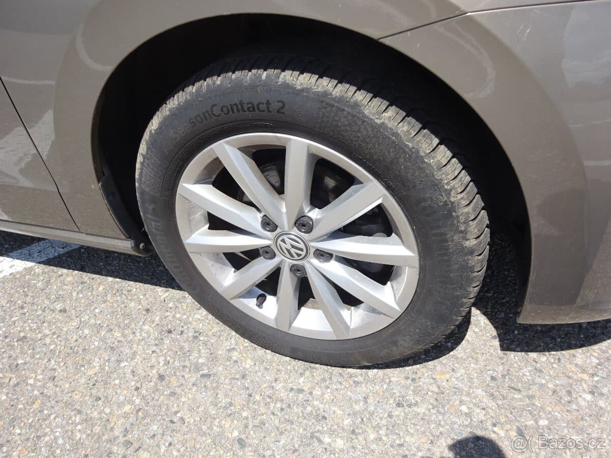 2015 Volkswagen OSTATNÍ - 18