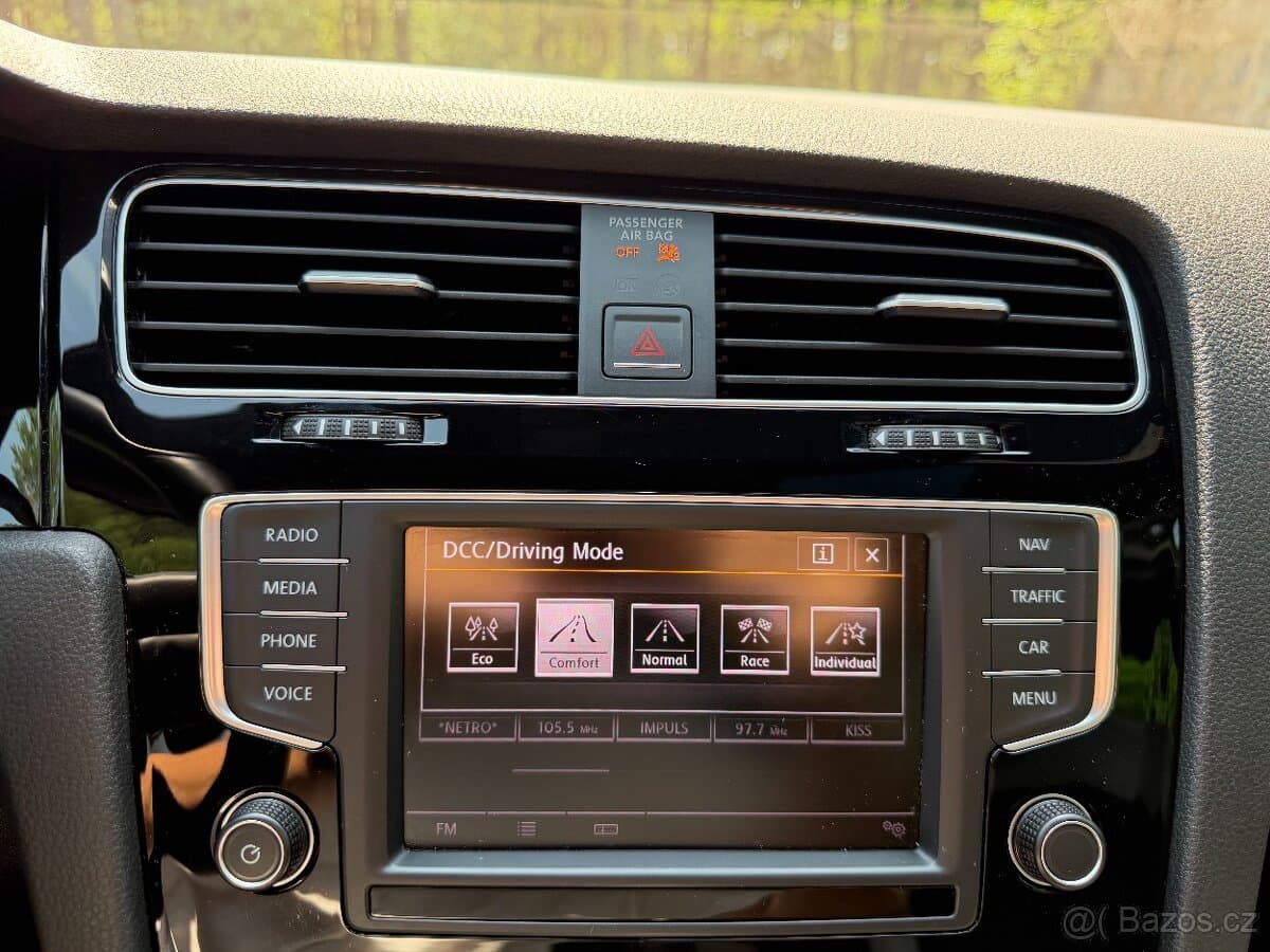 2016 Volkswagen GOLF - 18