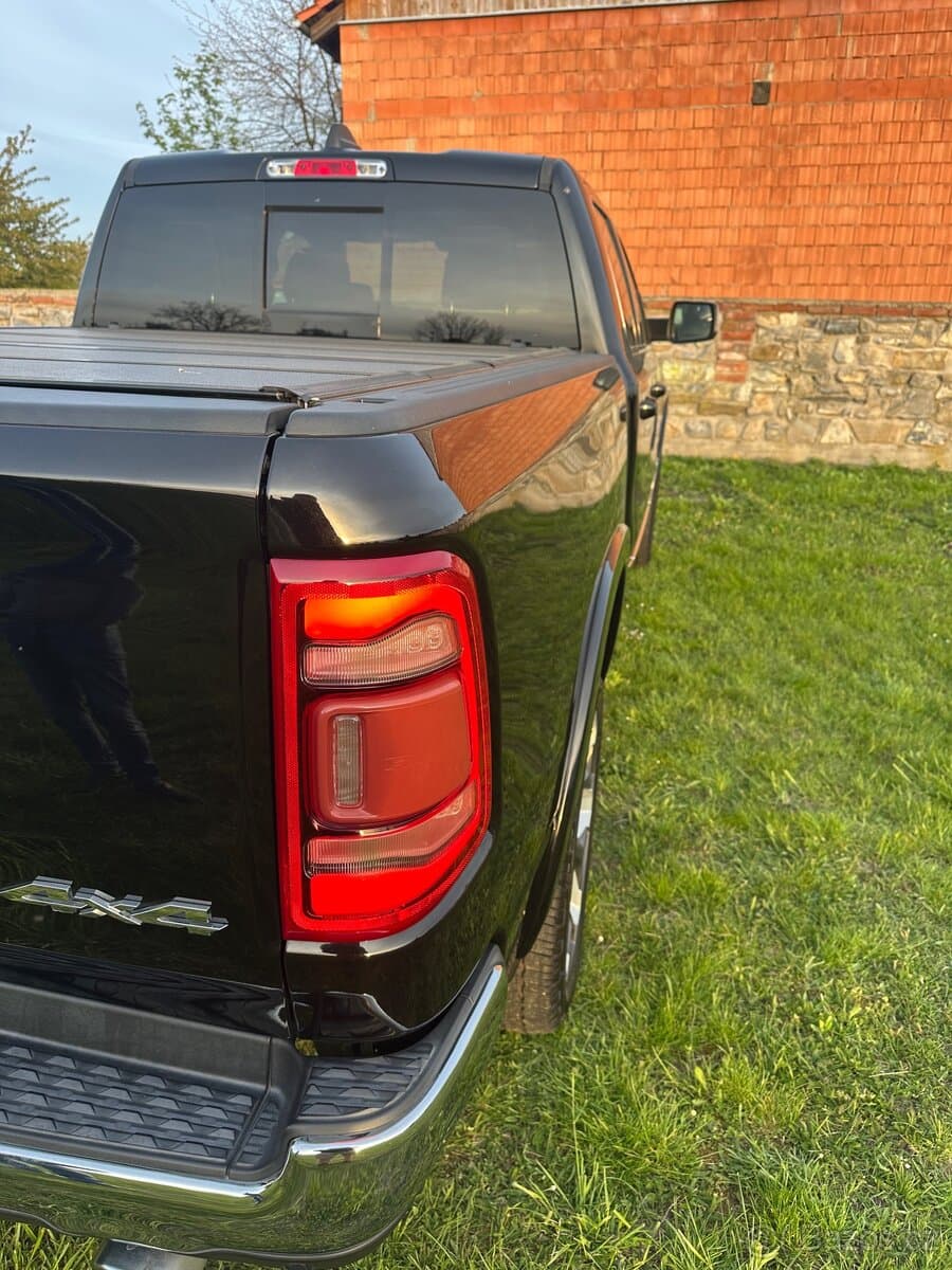 2020 RAM 1500 - 18