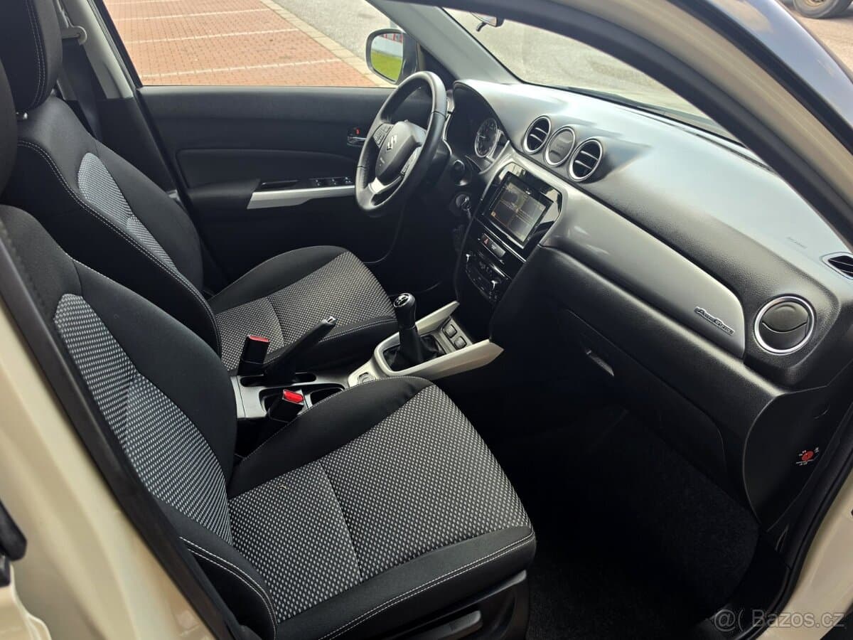 2015 Suzuki VITARA - 18