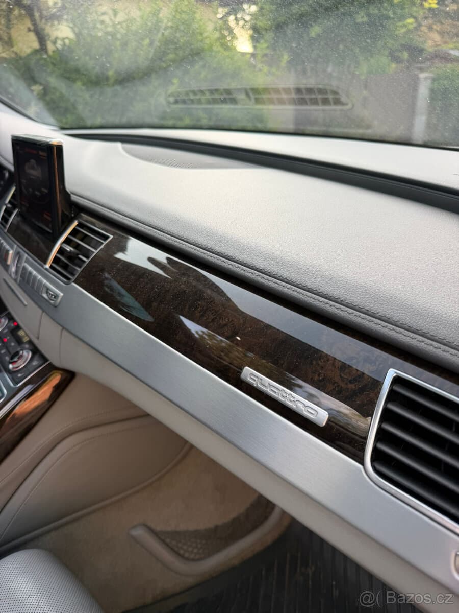 2012 Audi A8 - 18