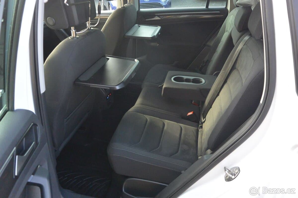 2017 Volkswagen TIGUAN - 18