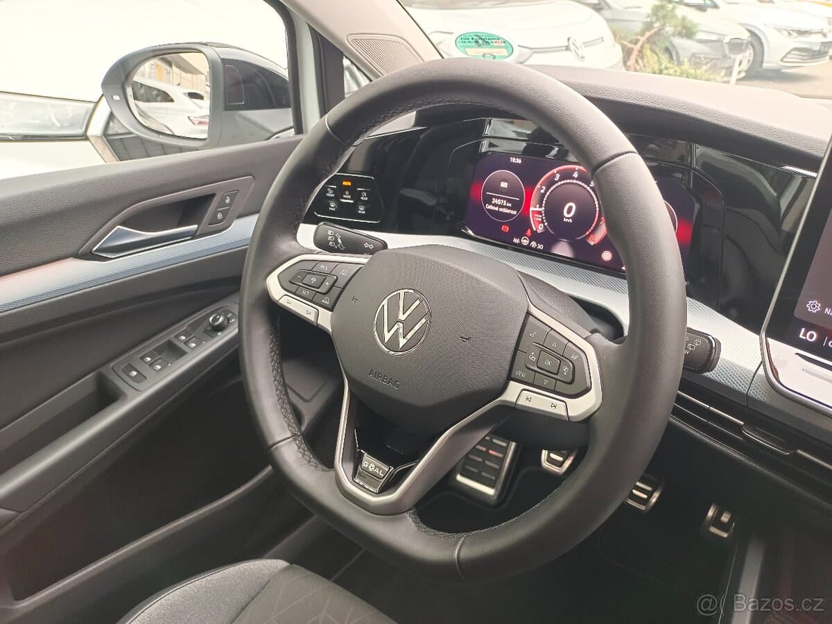 2025 Volkswagen GOLF - 18