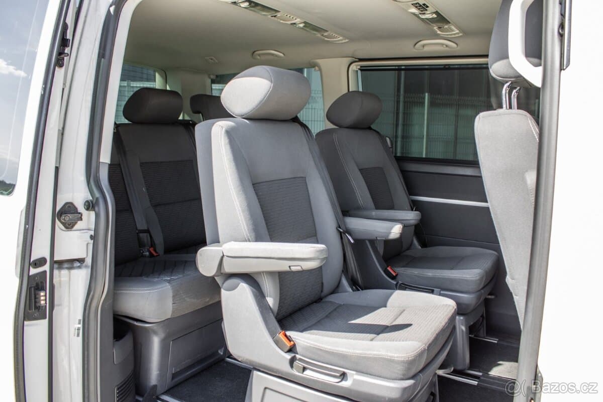 2018 Volkswagen MULTIVAN - 18