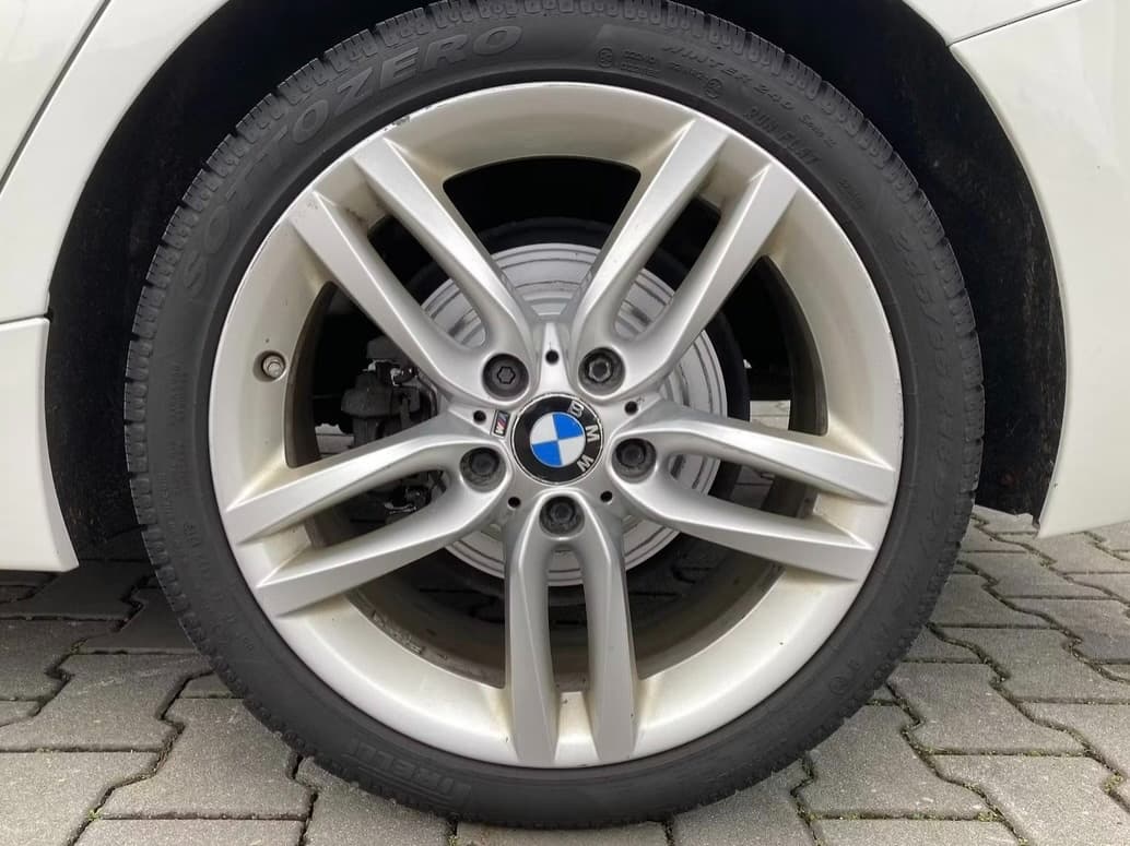 2016 BMW 1-SERIES - 18