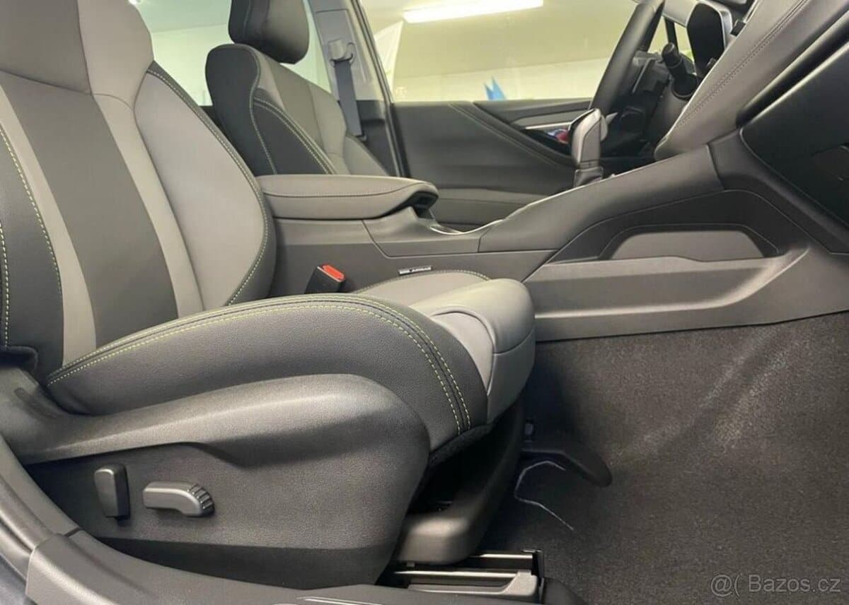 2025 Subaru OUTBACK - 18