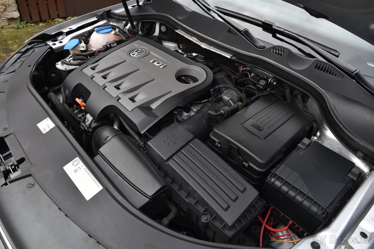 2012 Volkswagen PASSAT - 18
