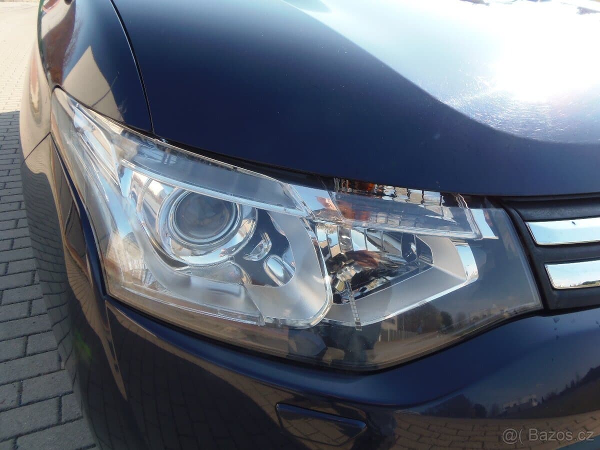 2013 Mitsubishi OUTLANDER - 18