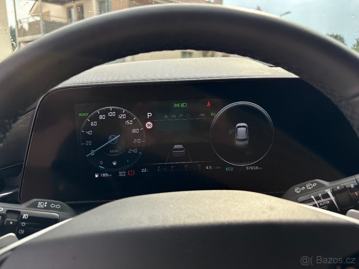 2022 Kia NIRO - 18