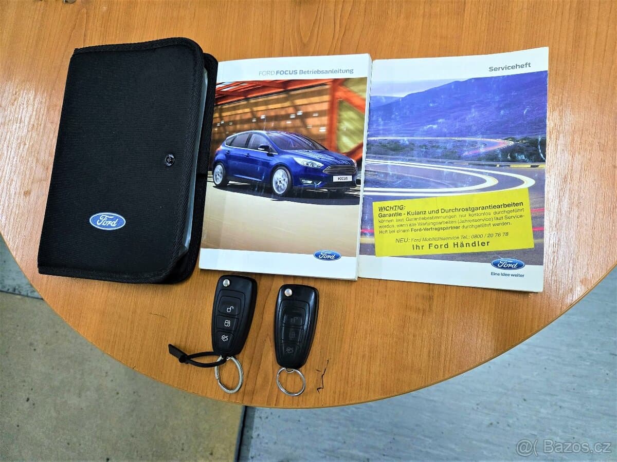 2015 Ford FOCUS - 18