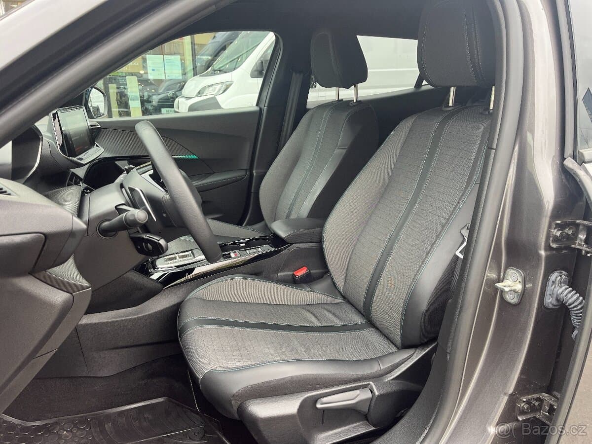 2023 Peugeot 2008 - 18