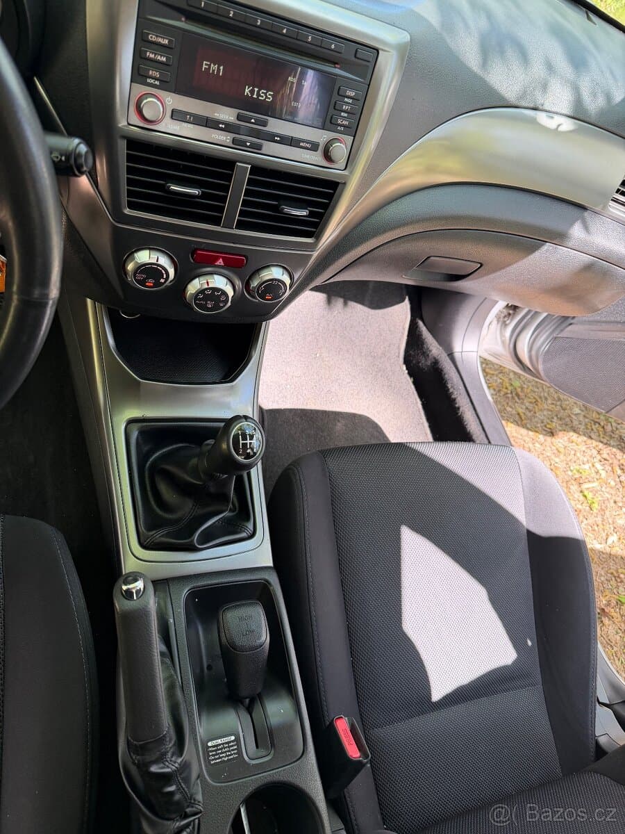 Subaru IMPREZA - 18