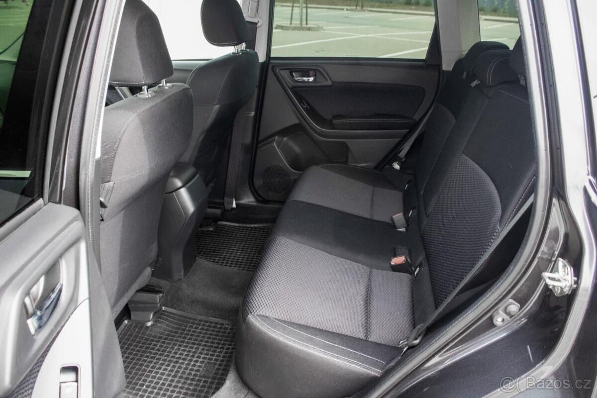 2016 Subaru FORESTER - 18