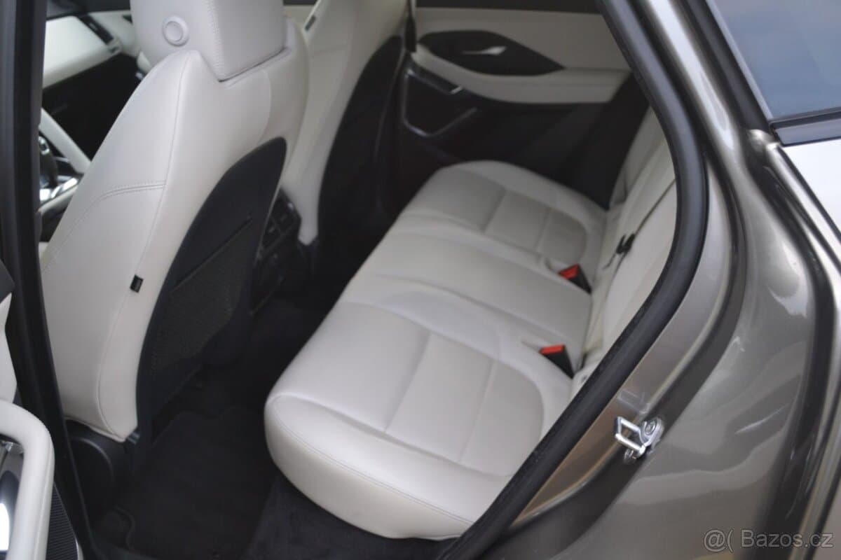 2019 Jaguar E-PACE - 18
