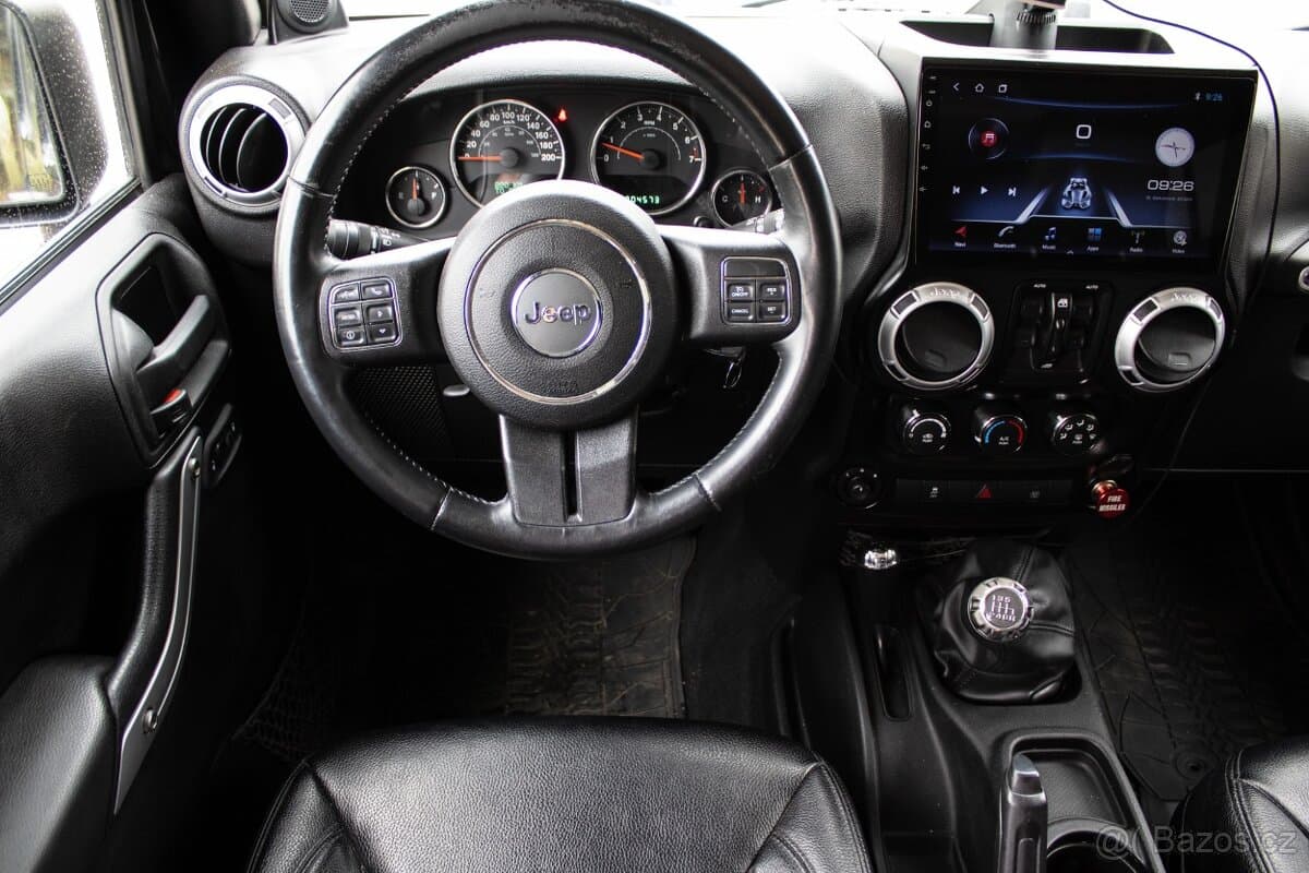 2013 Jeep WRANGLER - 18