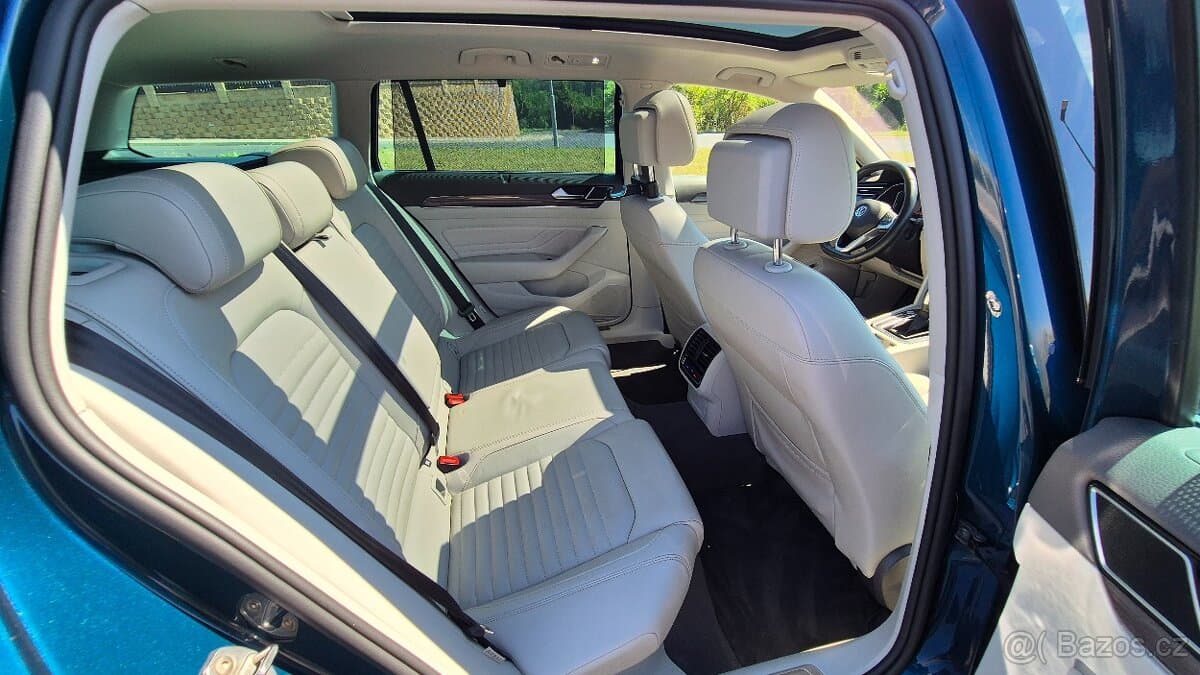 2020 Volkswagen PASSAT - 18