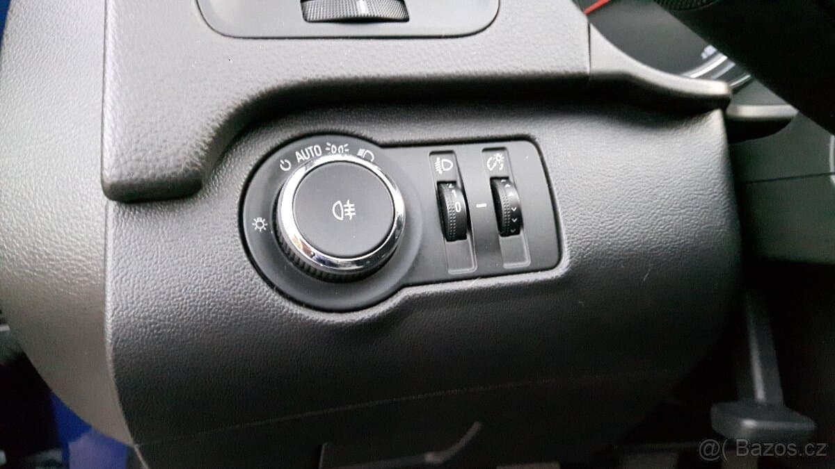 2013 Opel INSIGNIA - 18