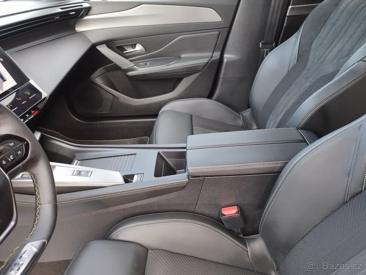2023 Peugeot 308 - 18