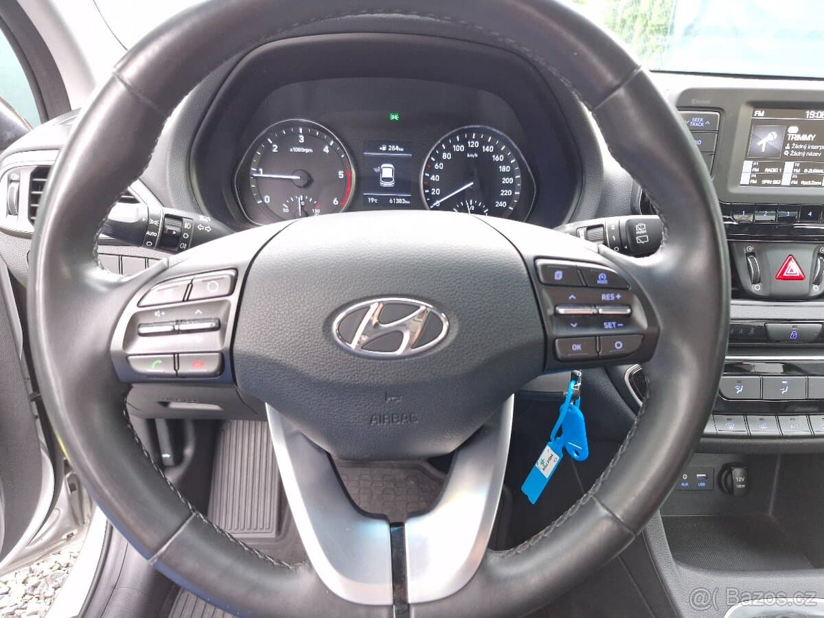 2017 Hyundai i30 - 18
