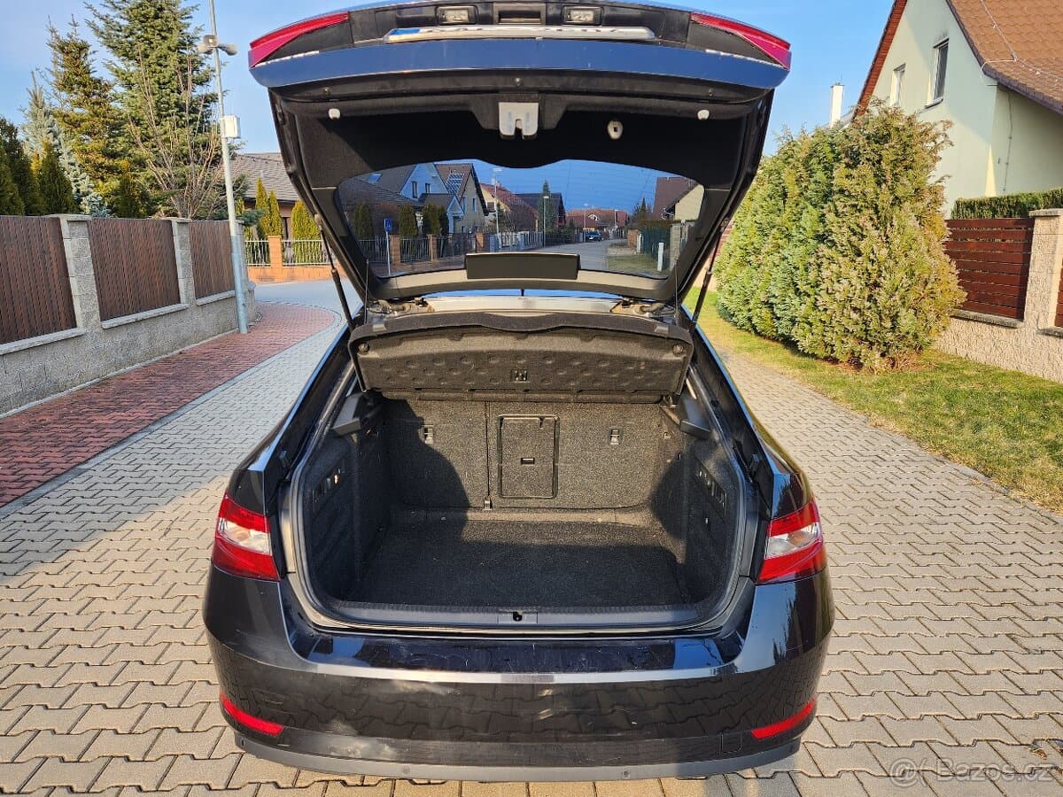 Škoda SUPERB - 18