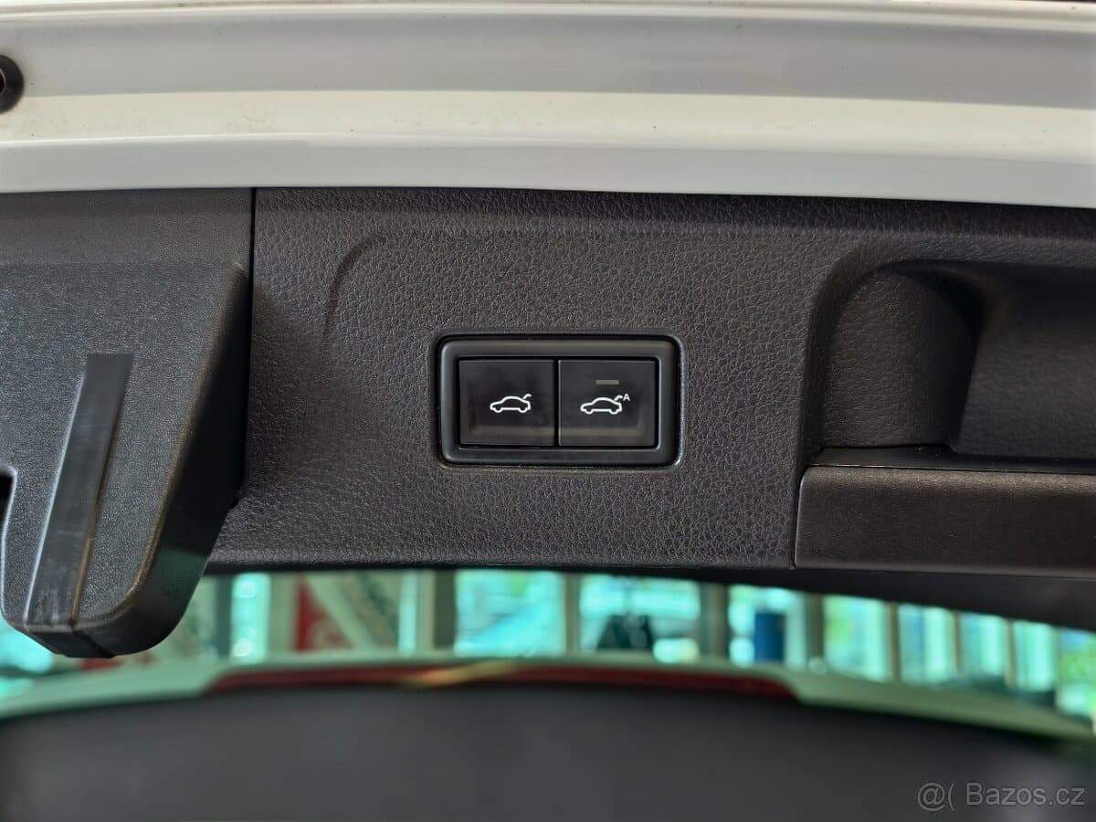 2019 Volkswagen PASSAT - 18