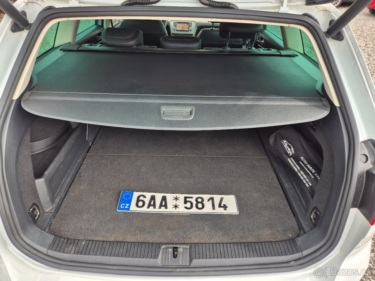 2017 Volkswagen PASSAT - 18