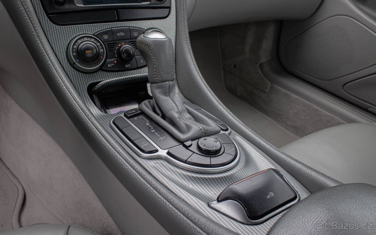 2004 Mercedes-Benz SL - 18