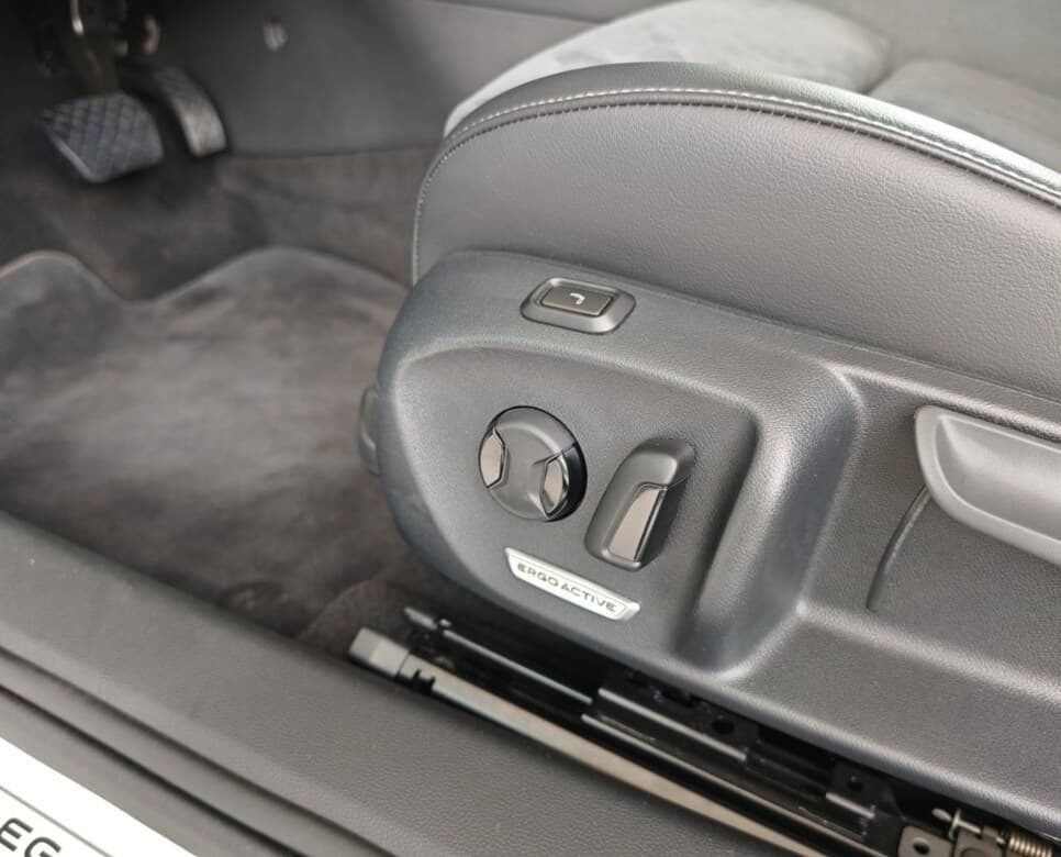 2025 Volkswagen PASSAT - 18