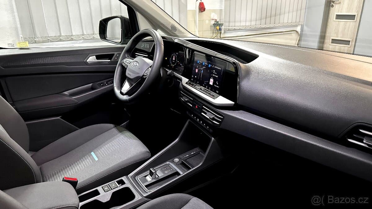 2025 Ford TOURNEO - 18