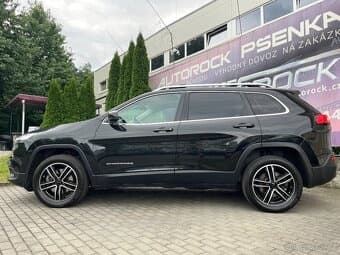 2015 Jeep CHEROKEE - 18
